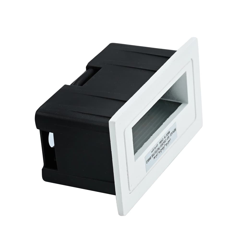 كشاف درج LED داخلي مدمج في الجدار – تصميم مستطيل أنيق – ضوء أبيض دافئ | UCANDLE