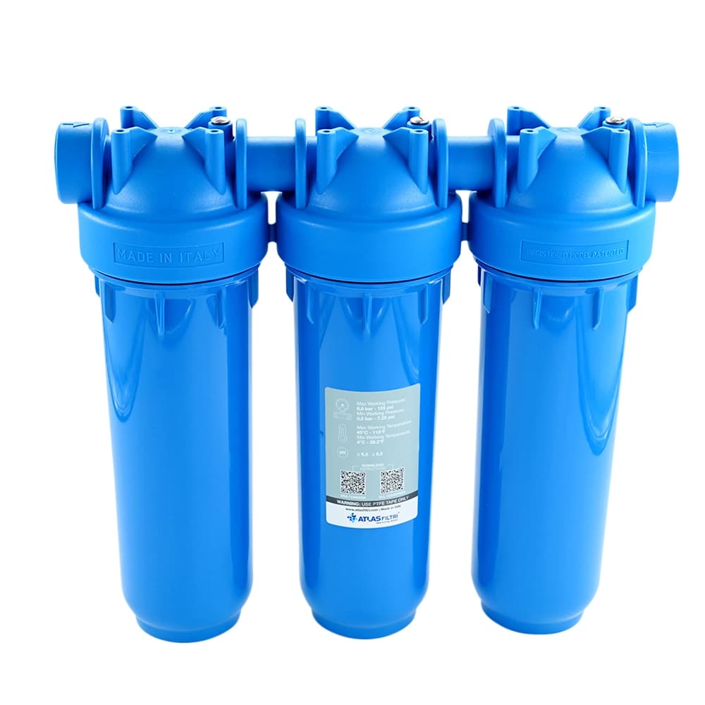 فلتر مياه  نحاس ثلاثي شفاف معزول