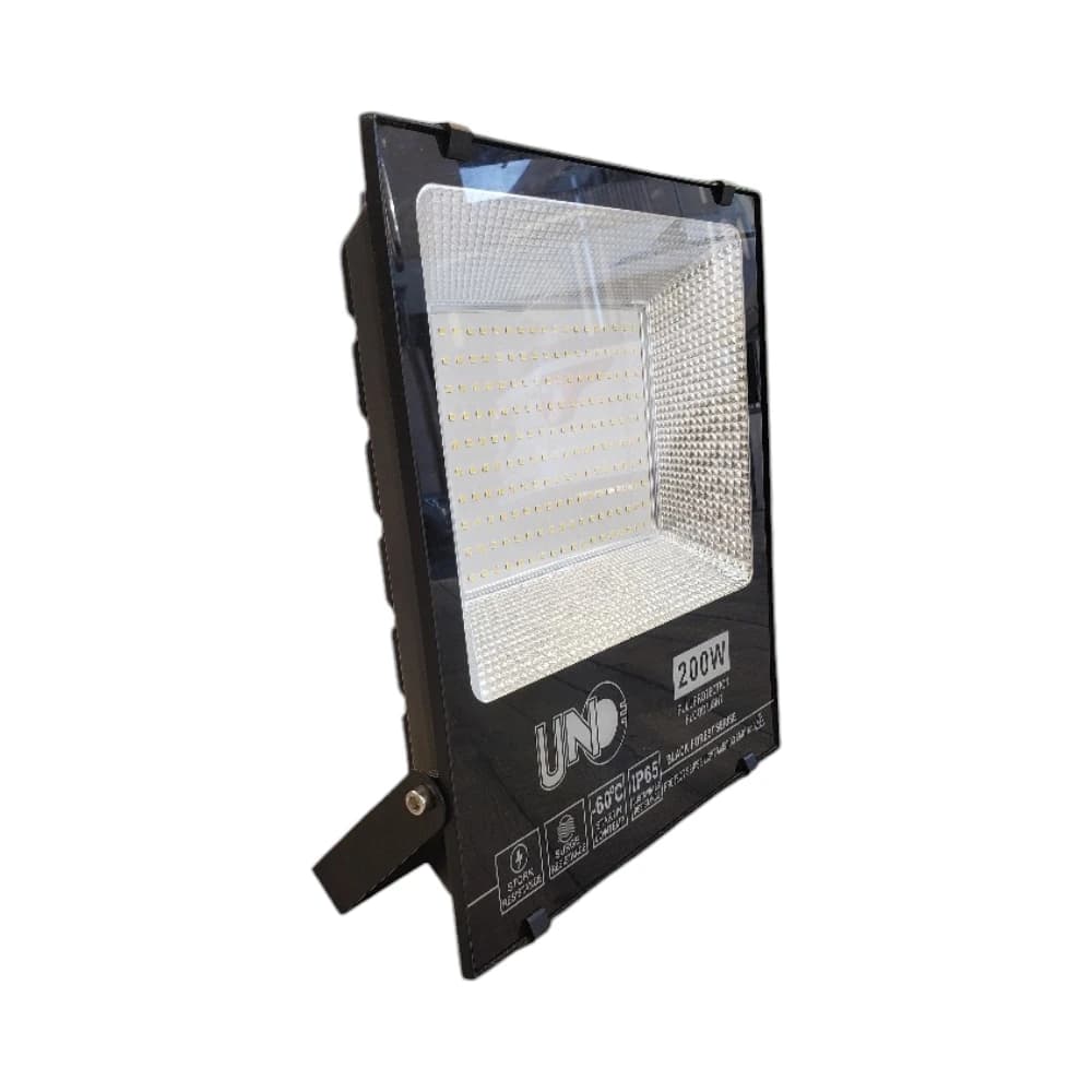 كشاف ليد إنارة خارجية – إضاءة عالية السطوع 100 واط – مقاوم للماء والغبار IP65 | UNO + عدسة توزيع واسعة